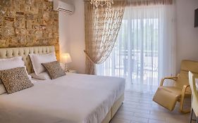 G&K Stone Suites